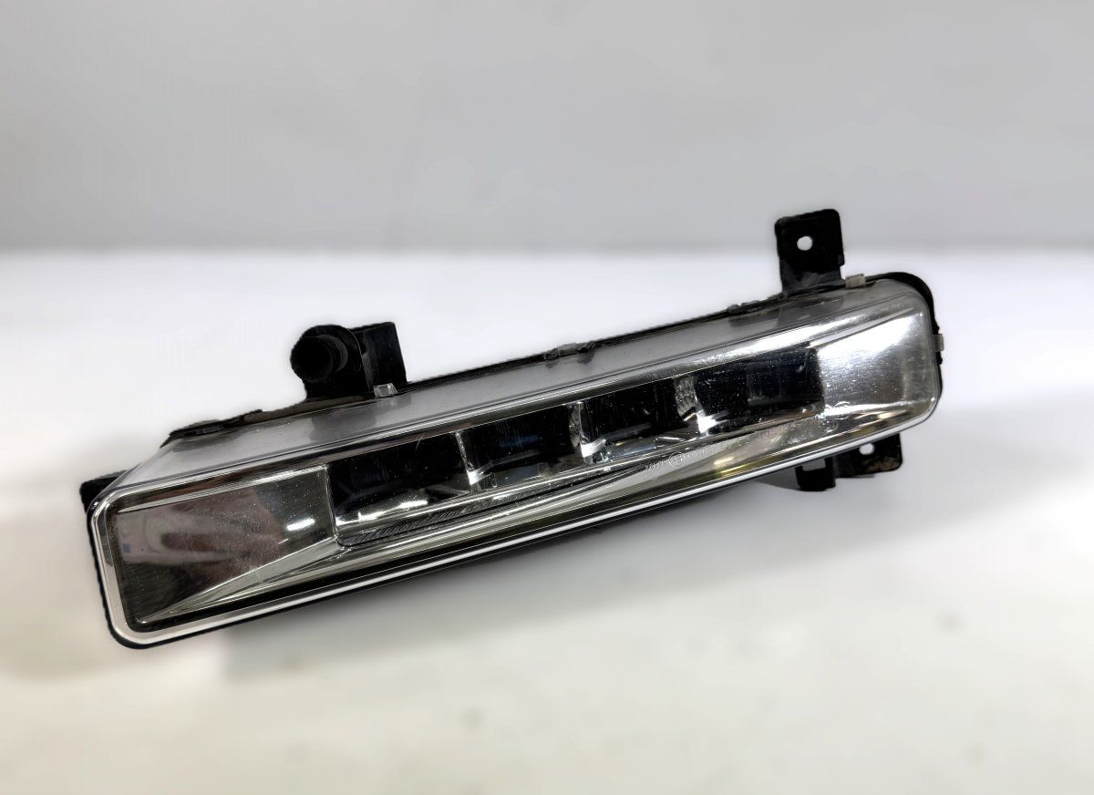 89250241 Position Light front right BMW 5 (G30, G31) (2016-2024)