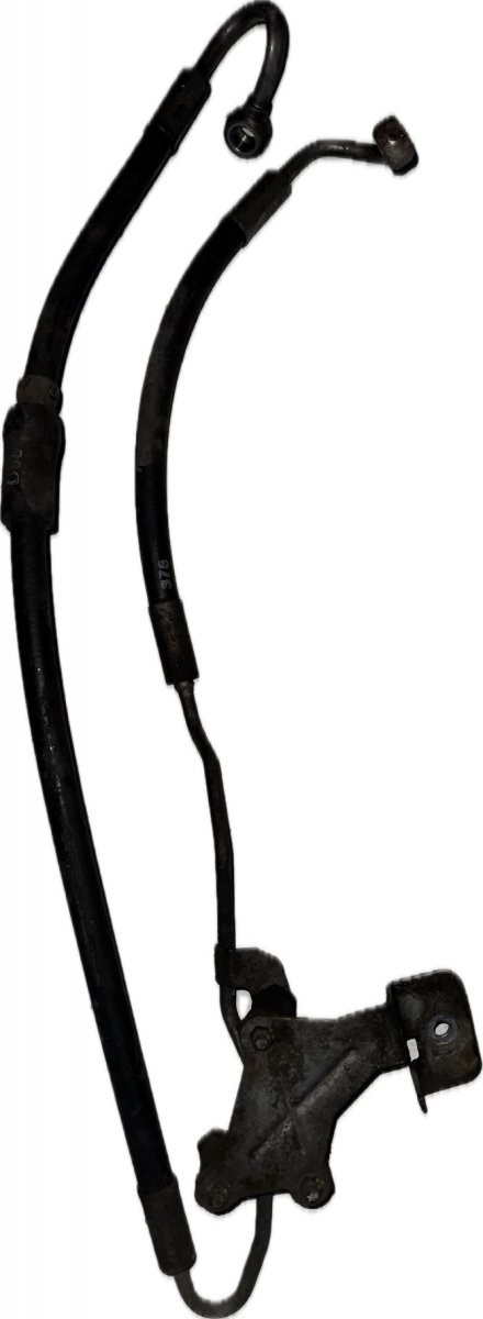 BMW 3 (E90 / E91 / E92 / E93) Power Steering Hose from pump to steering gear 32416796690 Power Steering Hose from pump to st...