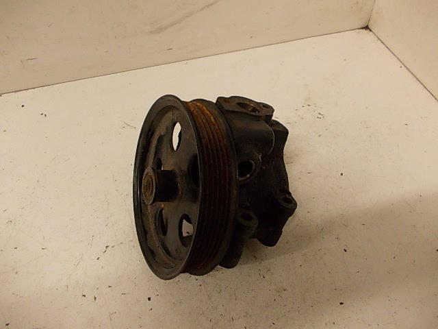 Ford Mondeo power steering pump FORD MONDEO Mk III (2000-2007) Power steering p...