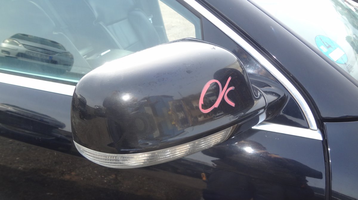Volkswagen Phaeton mirror right Mirror right VW PHAETON (3D) (2002-2016)

Part ...