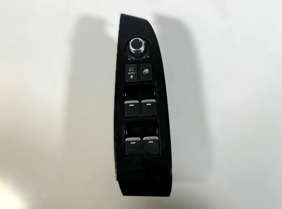 Mazda 6 (GJ / GL) Main windows switch 5AB00469A06 G48D66350 Main windows switch MAZDA...