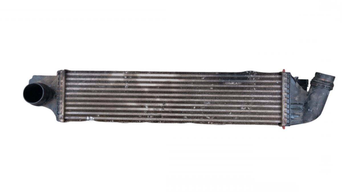 Opel Vivaro (B) Välijäähdytin / Intercoolerin  CV723004 0017376 Intercooler OPEL VIVARO B (201...