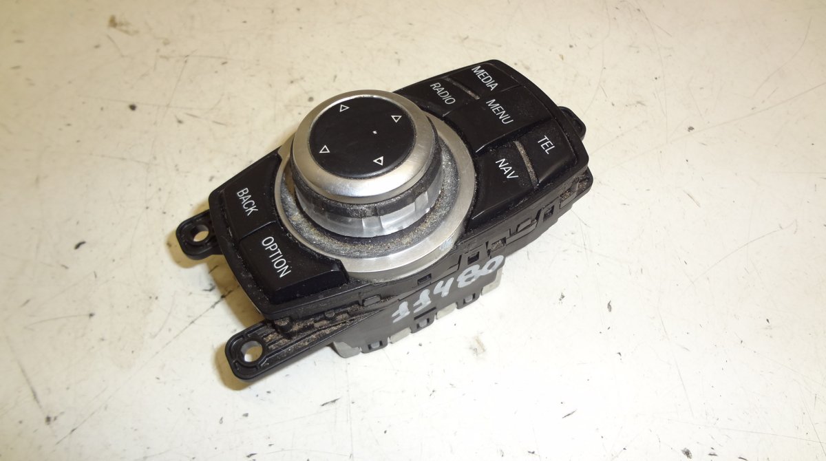 BMW 1 (E81 / E82 / E87 / E88) Joystick (MMI control switch / pad) 926795501 Joystick (MMI control switch / pad) B...