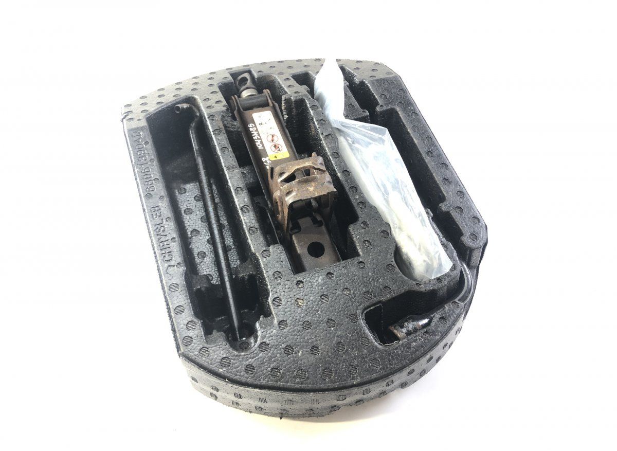 68061747AB Jack JEEP GRAND CHEROKEE IV (WK, WK2) (2010-2021)