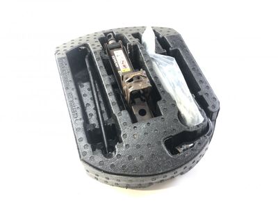68061747AB Jack JEEP GRAND CHEROKEE IV (WK, WK2) (2010-2021)