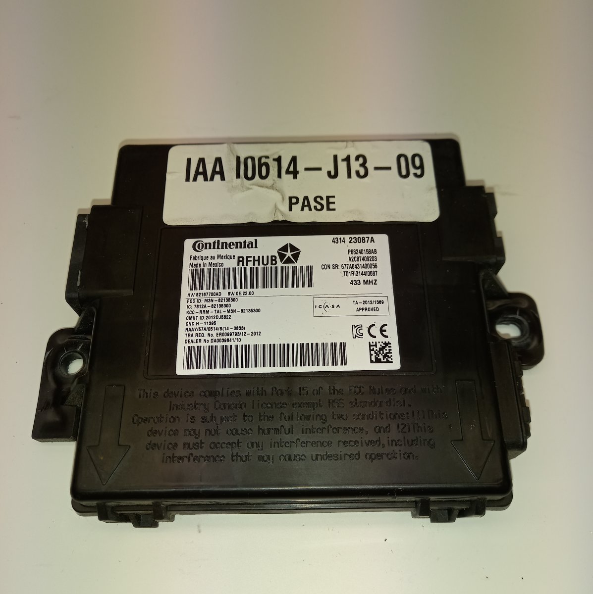 Jeep Grand Cherokee (WK) KEYLESS GO control unit P68240158AB 68240158AB KEYLESS GO control unit ...