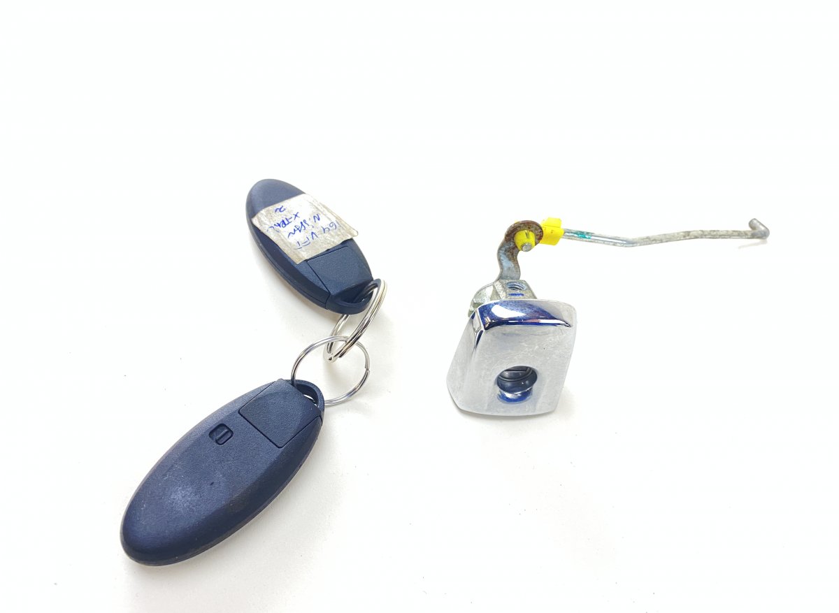 Nissan X-Trail / Rogue Key / Keys 998104CC1B Key / Keys NISSAN X-TRAIL (T32_) (10...