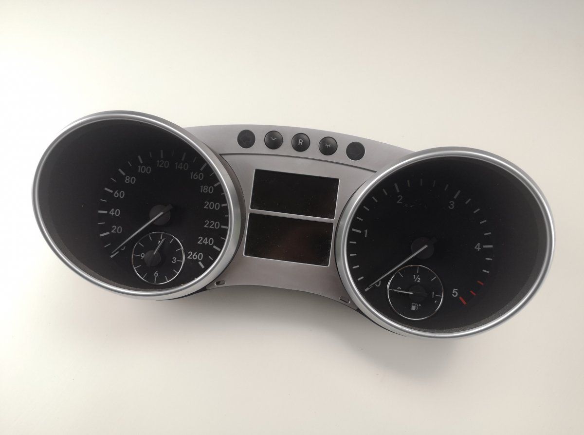 A2514402011 A2C53240817 A2C53240817 Комбинация приборов MERCEDES-BENZ ML-CLASS (W164) (2005-2011)