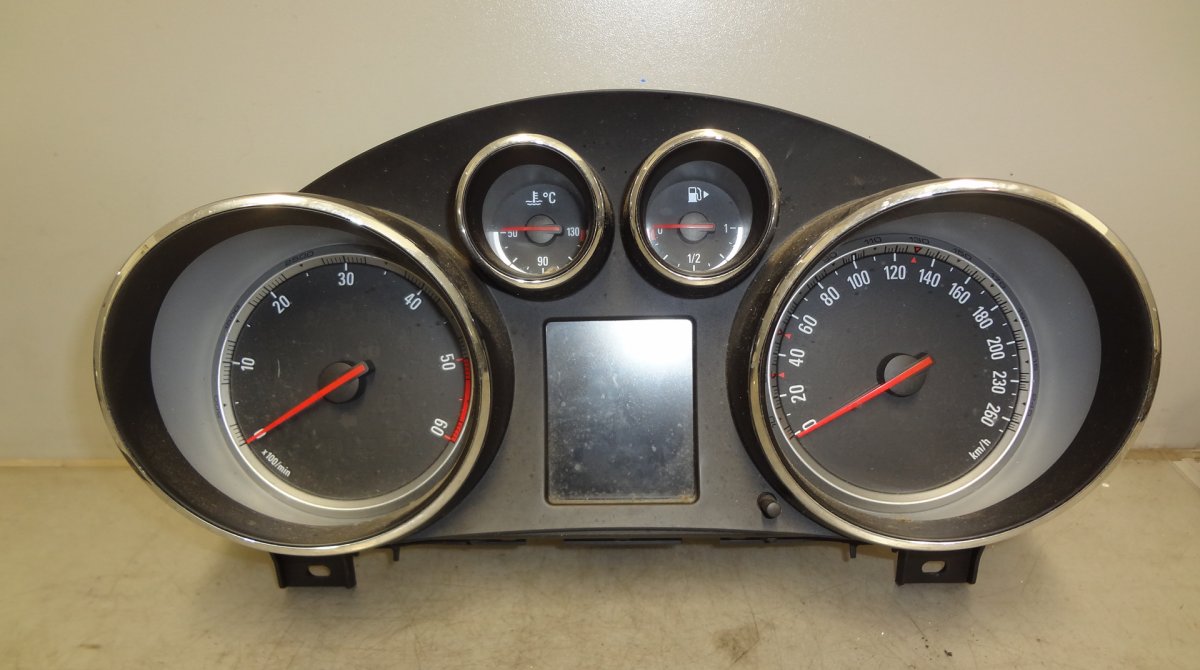 Opel Insignia (A) mittaristo Instrument Cluster OPEL INSIGNIA A (G09) (2008-...