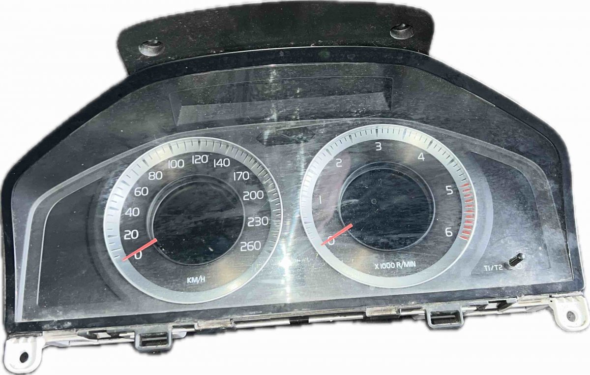 Volvo V70 instrument cluster 31270367AA 36002197 31270367 Instrument Cluster...
