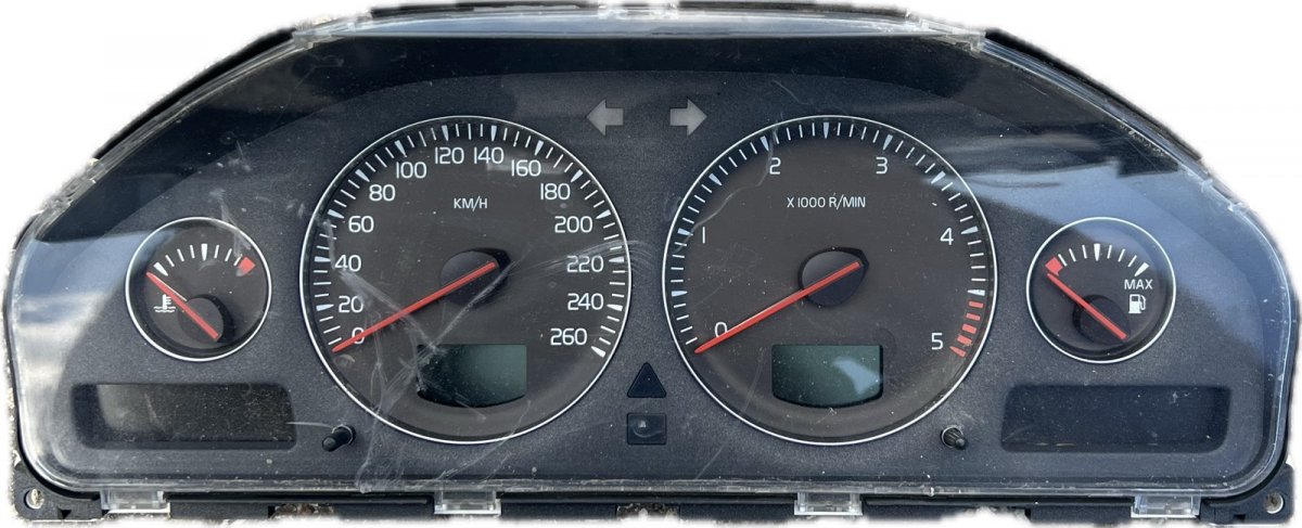 Volvo V70 instrument cluster Instrument Cluster VOLVO V70 II / XC70 I (P80) ...