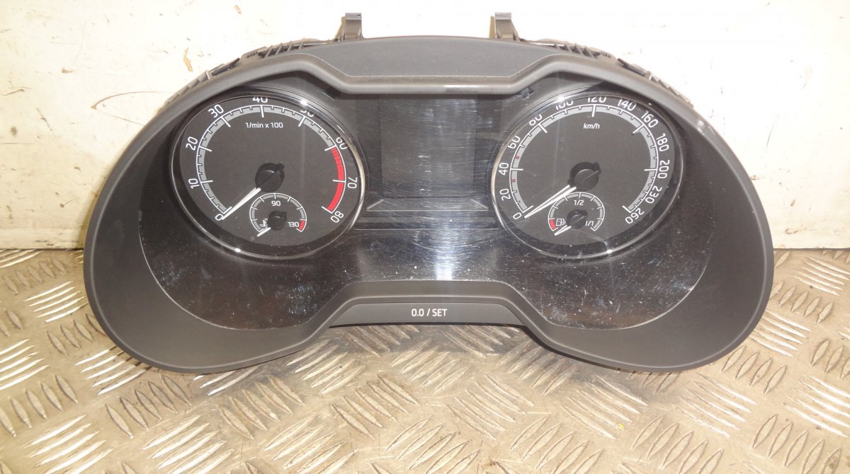 Skoda Octavia приборы Instrument Cluster SKODA OCTAVIA III (5E) (2012...