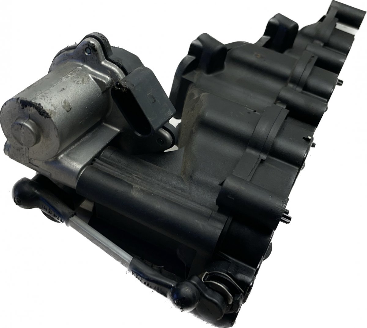 Volkswagen Touareg sisselaskekollektor Intake Manifold VW TOUAREG I (7L) (2002-2010)

...