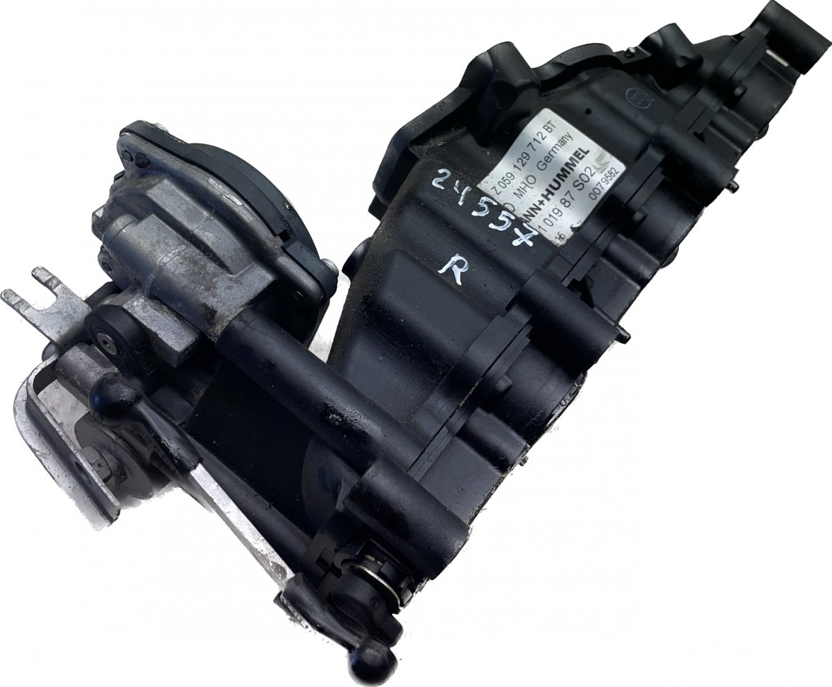 Volkswagen Touareg sisselaskekollektor Intake Manifold VW TOUAREG I (7L) (2002-2010)

...