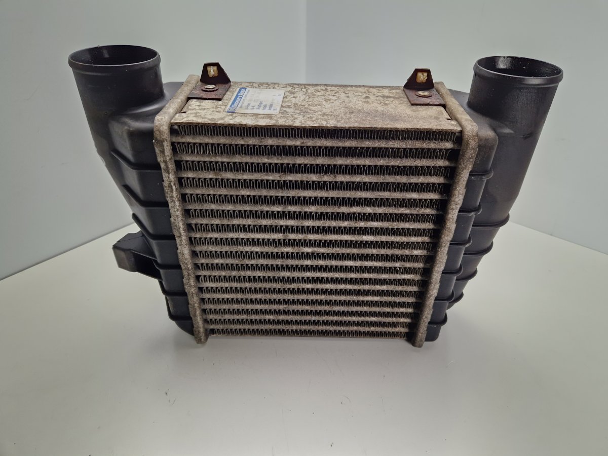 Maserati Quattroporte Интеркулер Охлаждение  573360500 1192798 140193413 Intercooler MASERAT...