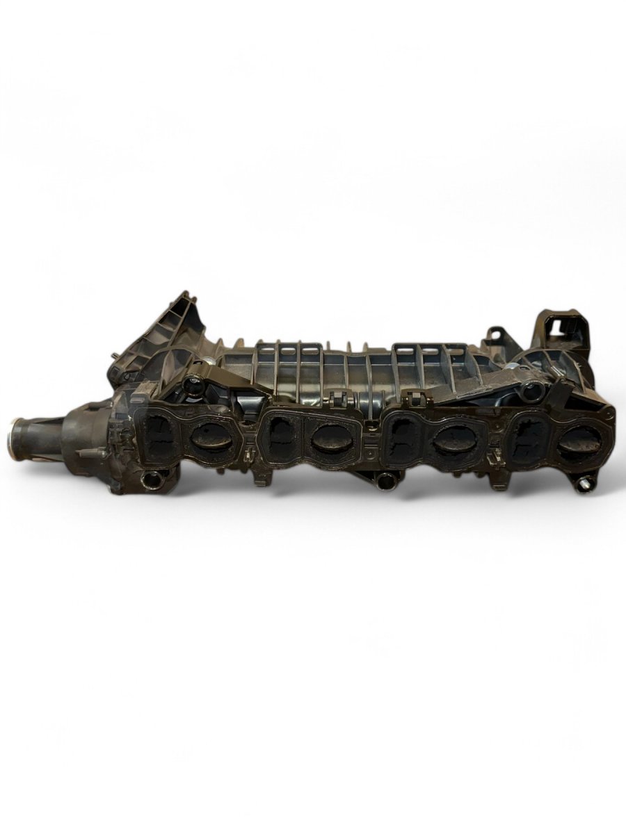 BMW 5 (F10 / F11) intake manifold 11617807991 11617810765 11618570791 857079101 1...