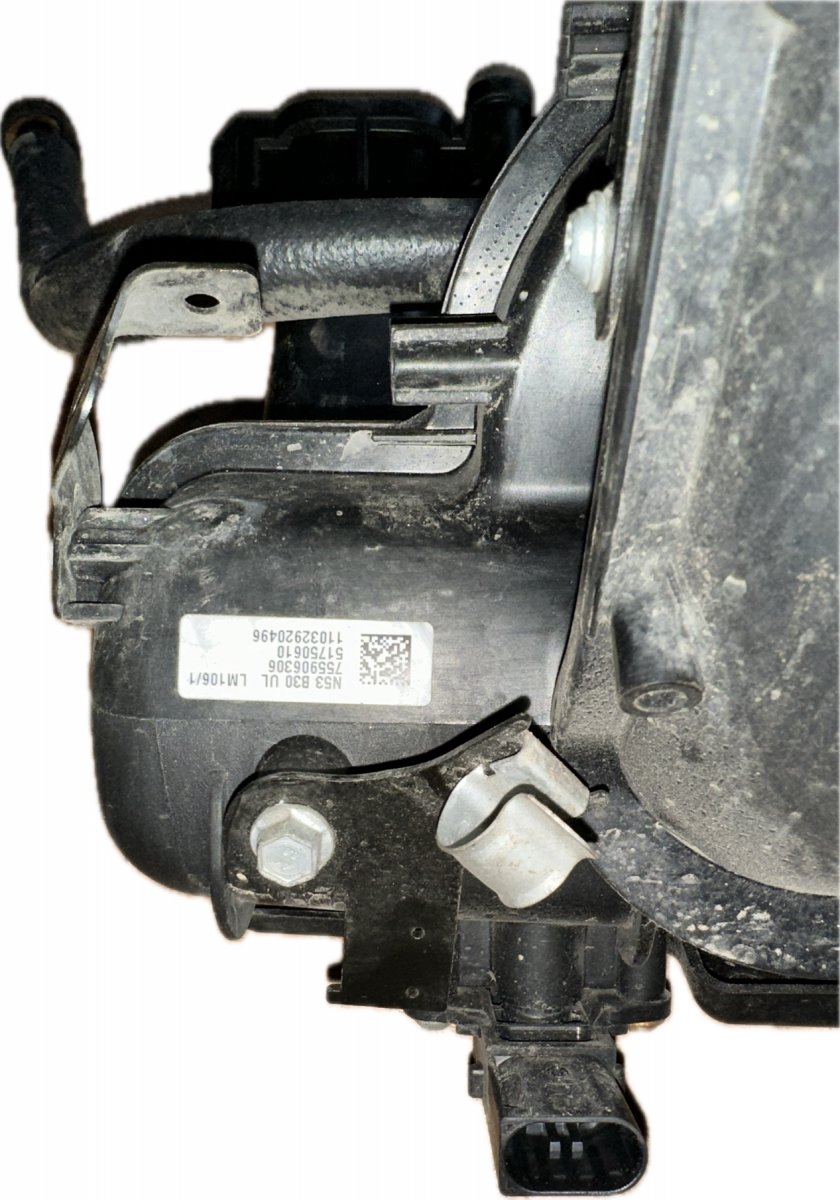BMW 3 (E90 / E91 / E92 / E93) впускной коллектор 755906306 51750610 11617593005 Intake Manifold ...