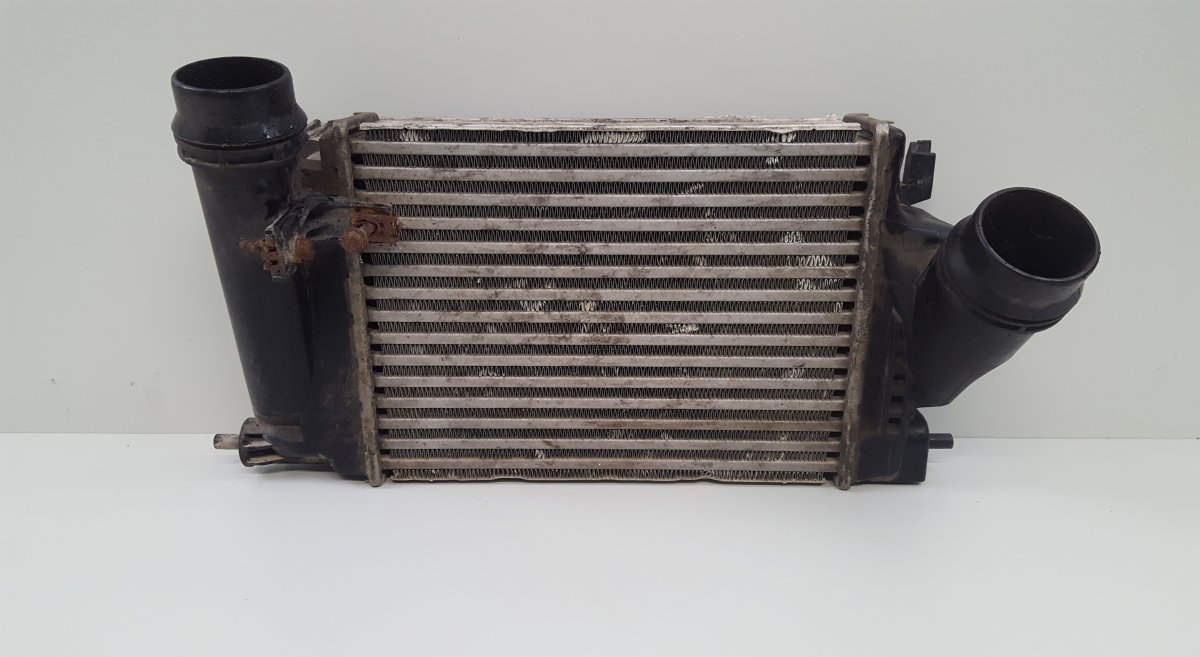 Nissan X-Trail / Rogue Välijäähdytin / Intercoolerin  144614BE0A Intercooler NISSAN X-TRAIL III (T32)...