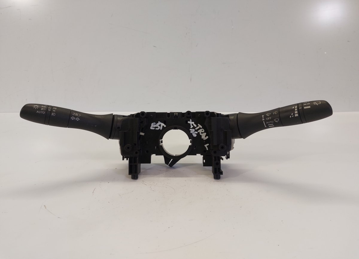 Nissan X-Trail / Rogue Indicator + wiper switch (stalk) 15700SD2 Indicator + wiper switch (stalk) NISSA...
