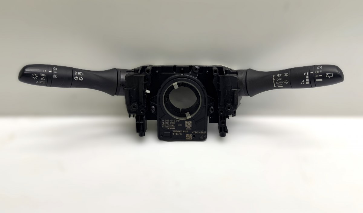 Nissan Qashqai (J11) Indicator + wiper switch (stalk) 255604EA2B 479454BA0A 0265019061 Indicator + wi...
