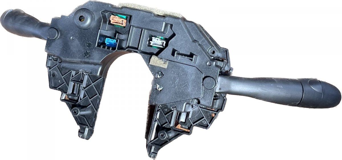 Citroen C5 Indicator/wiper/slip ring switch (stalk) Indicator/wiper/slip ring switch (stalk) CITROË...
