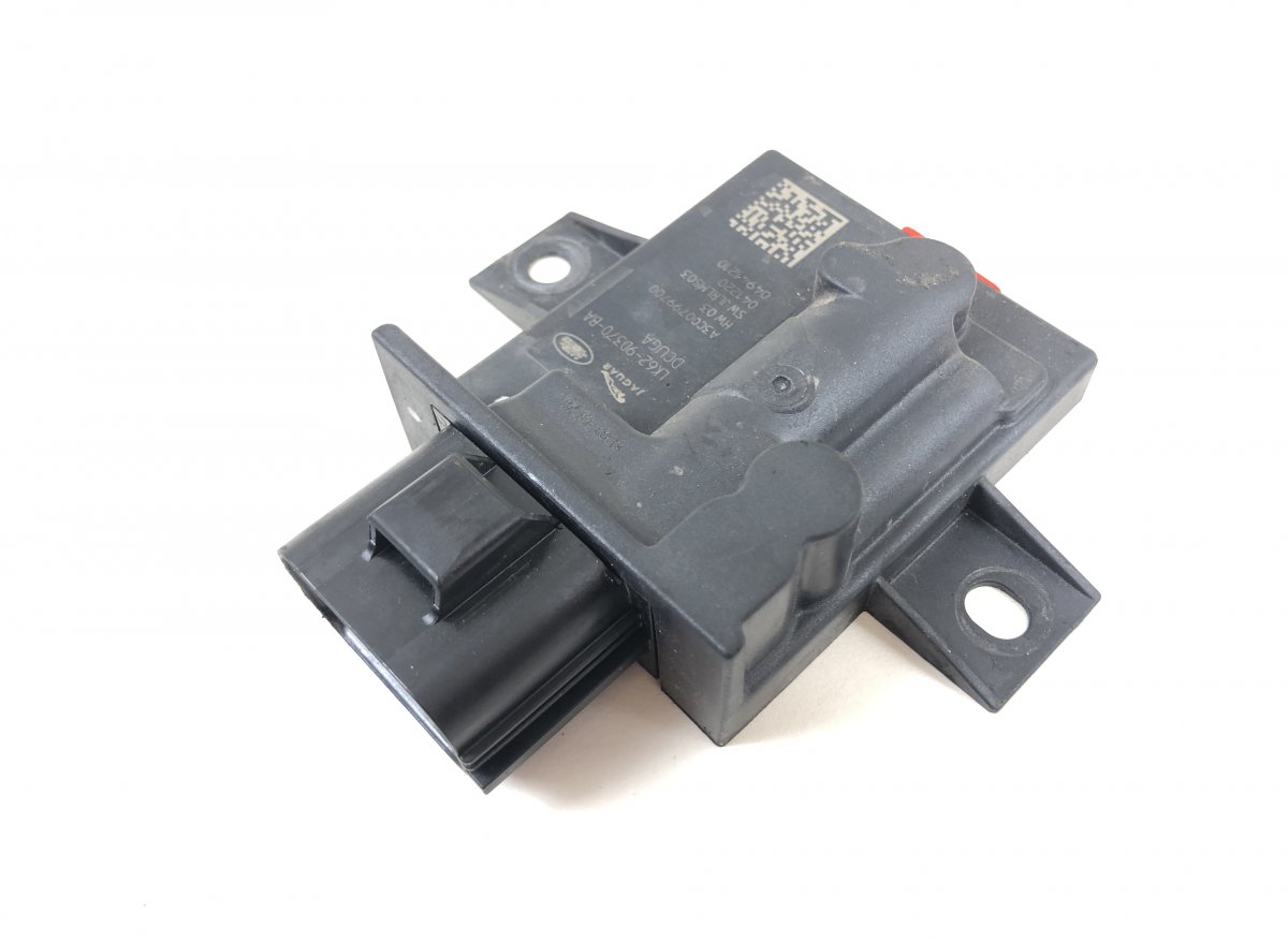 Land Rover Range Rover Evoque Injection Pump Control Unit LR125267 Injection Pump Control Unit LAND ROVER...
