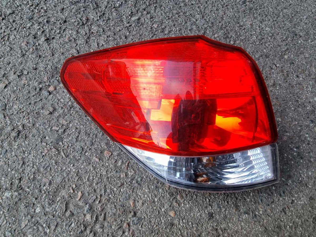 Subaru Legacy Inner tail light, left Inner tail light, left SUBARU LEGACY V / Outbac...