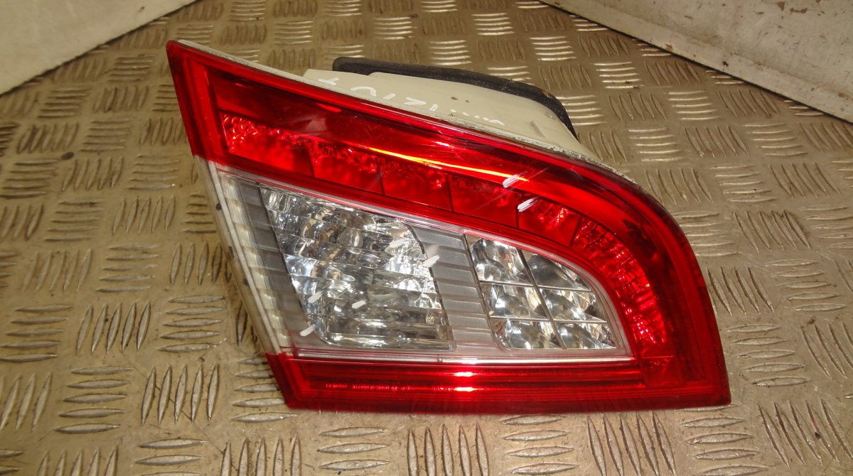 Peugeot 508 Inner tail light, left Inner tail light, left PEUGEOT 508 I (W23) (201...
