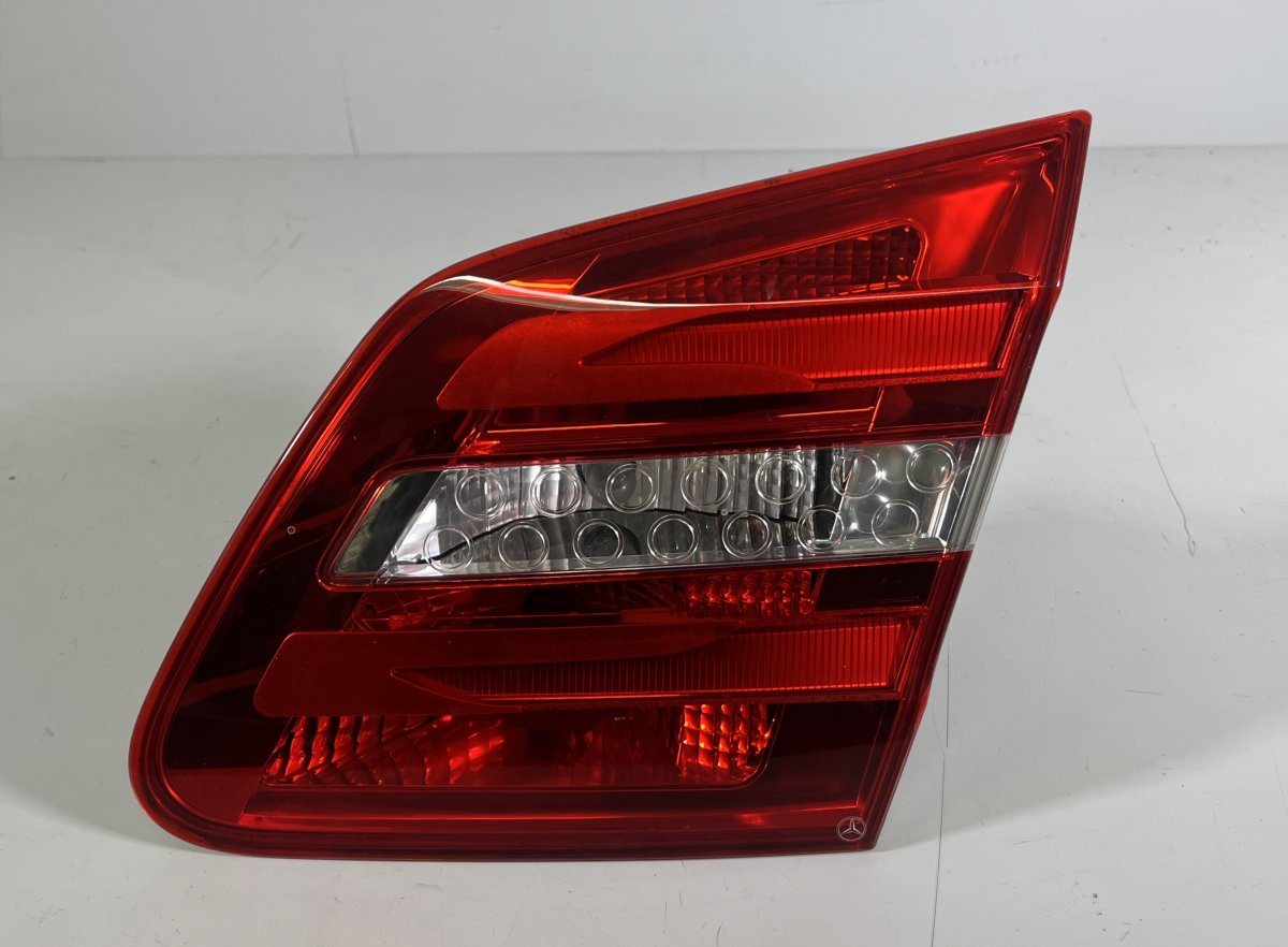 Mercedes-Benz A (W176) Inner tail light, right A2469066400 Inner tail light, right MERCEDES-BE...