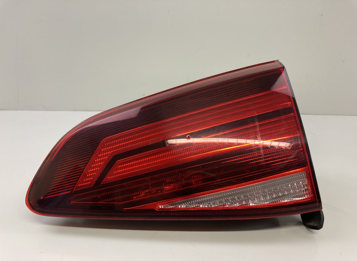 Volkswagen Golf 7 Inner tail light, right 5G09945094AG A055364 5G0945310C Inner tail ligh...