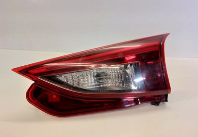B450-513F0 226-41981 Iekšējais aizmugurējais lukturis, labais MAZDA 3 III (BM) (2013-2018)