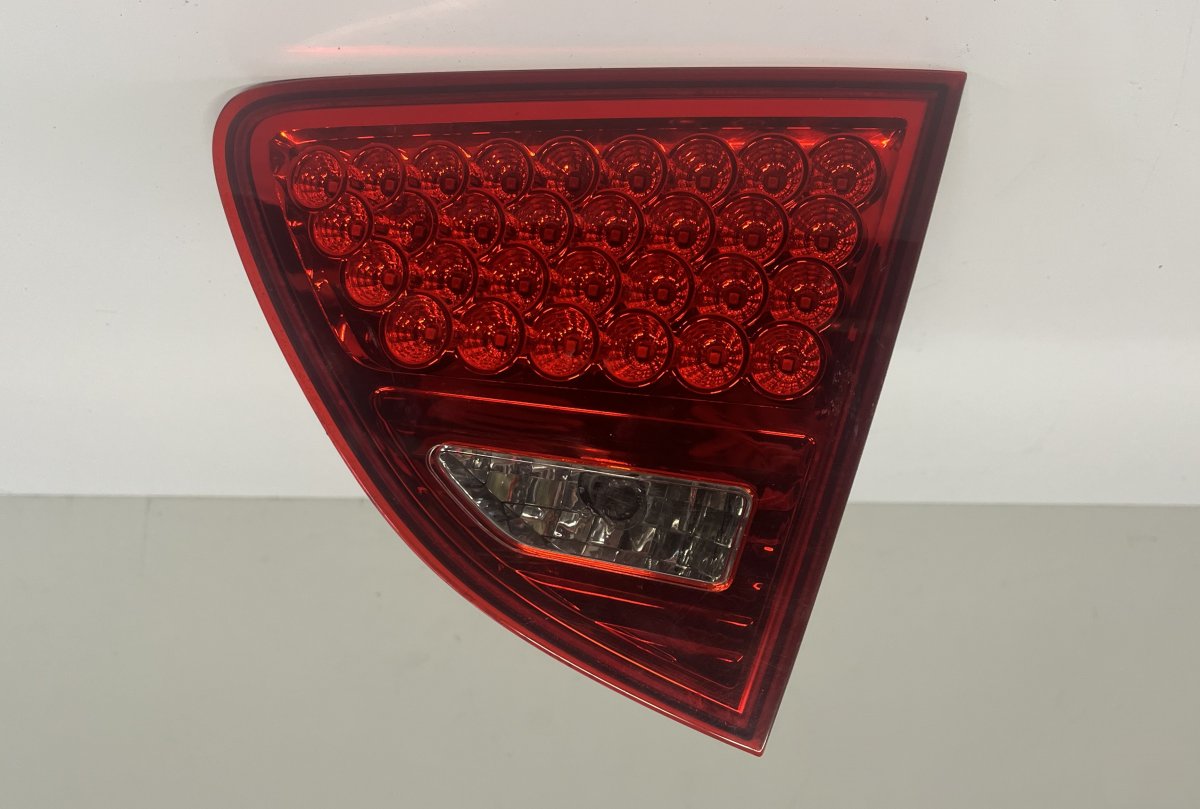 Hyundai ix55 / Veracruz Inner tail light, right 924063J100 Inner tail light, right HYUNDAI ix55...