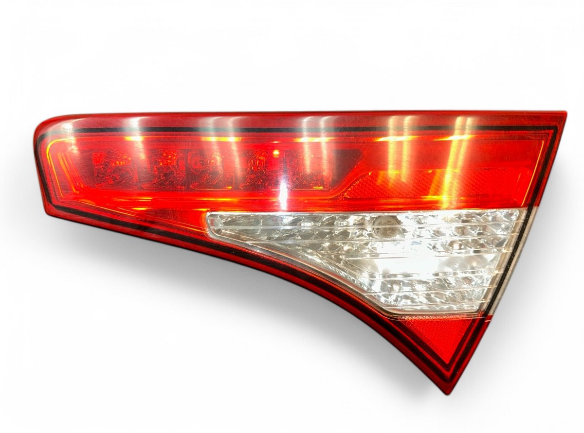 Kia Optima (TF) Inner tail light, right 924042T120 Inner tail light, right KIA OPTIMA I...