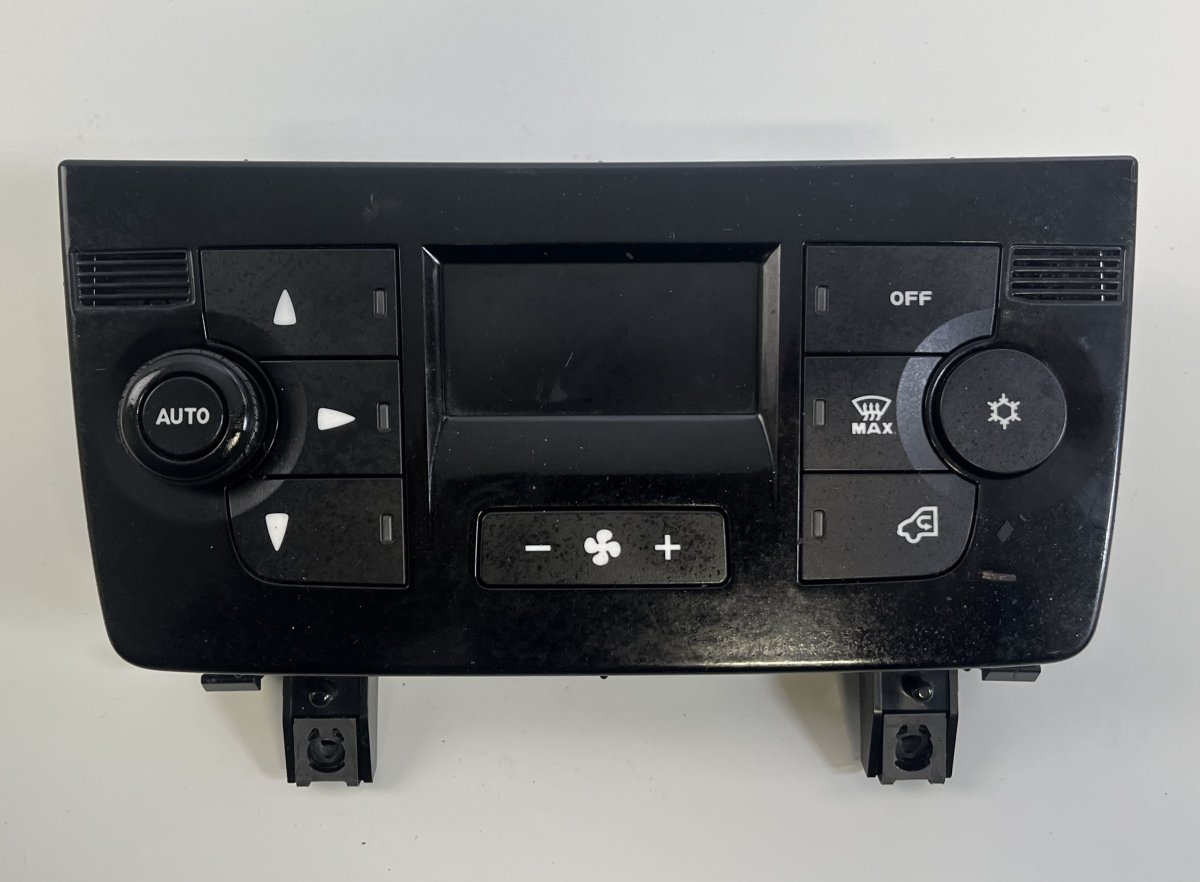 Peugeot Boxer Heater control panel A83026000 735535097 Heater control panel PEUGEO...