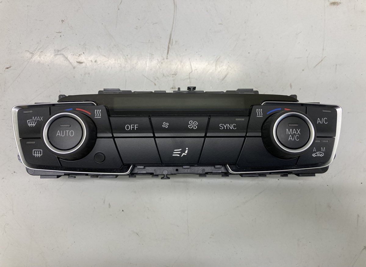 BMW 2 (F22 / F23) Heater control panel 9371459 937145903 90025-711 Heater control pane...