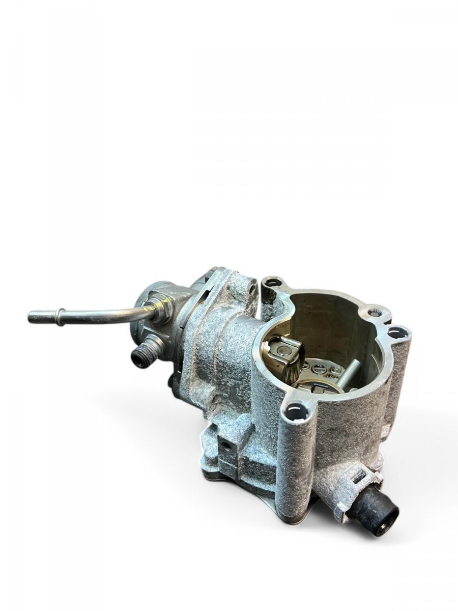 Volvo S90 High pressure pump, petrol 32140068 31480558 High pressure pump, petrol VO...