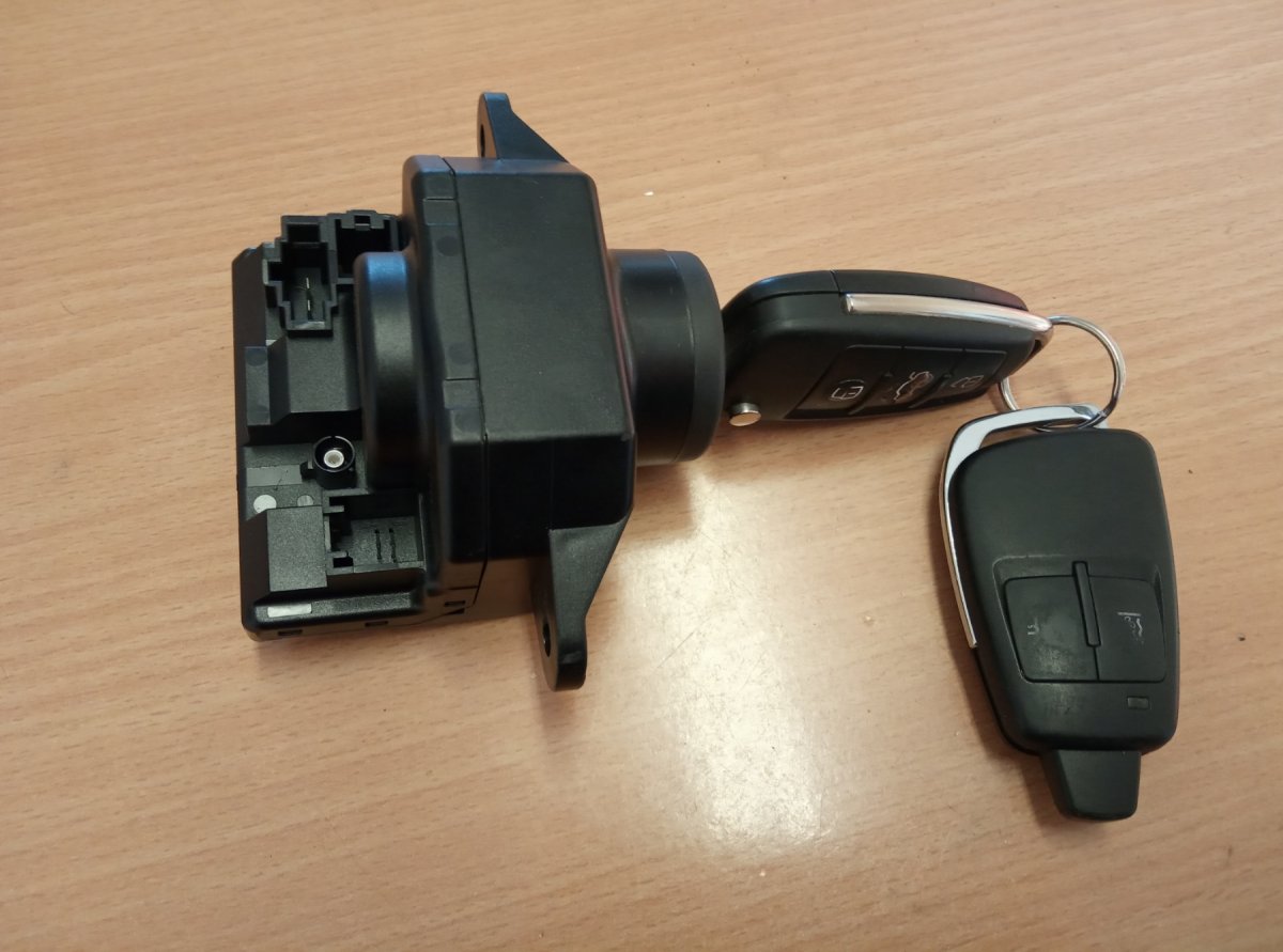 Audi A6 (C5) Ignition switch lock (ignition barrel) 4F0910131G Ignition switch lock (ignition barre...