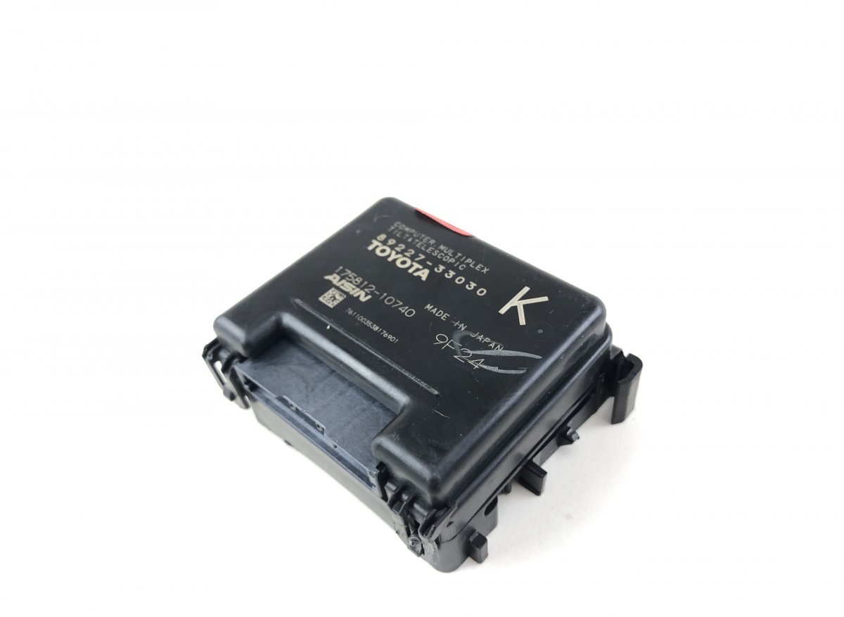 Lexus ES Steering column control unit 175812110740 1758121-10740 Steering column cont...