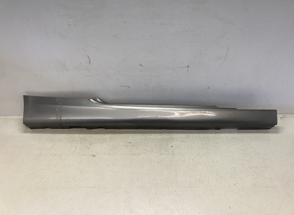 BMW 3 (E90 / E91 / E92 / E93) порог (правый) 51777130874 7130874 Side Skirt Right BMW 3 (E90...