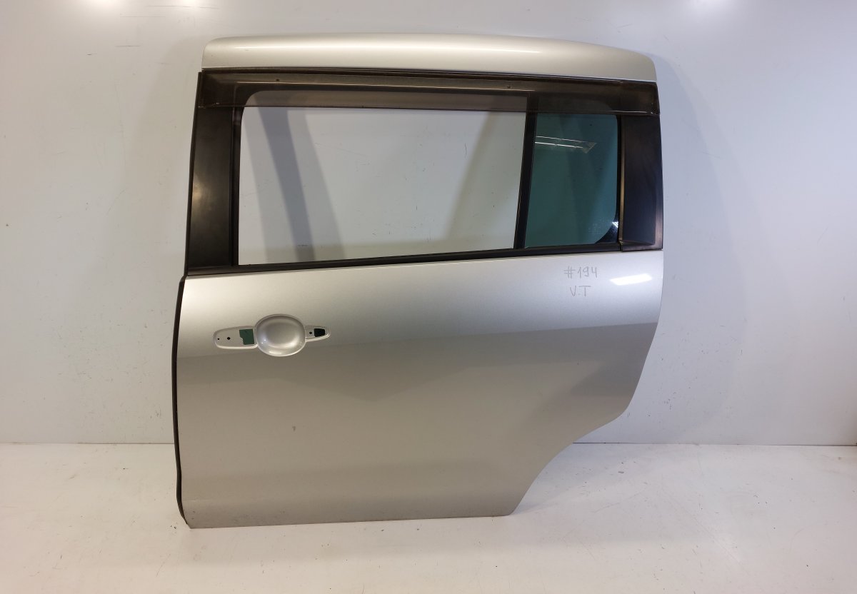 Mazda 5 (CR) Sliding door left Sliding door left MAZDA 5 (CR19) (2004-2010)

G...