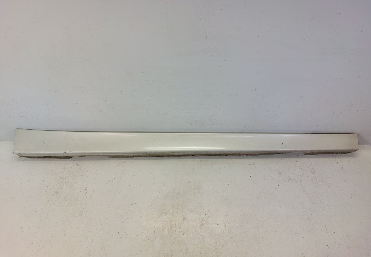 BMW 3 (E90 / E91 / E92 / E93) порог (правый) 51777256912 Side Skirt Right BMW 3 (F30, F31, F...