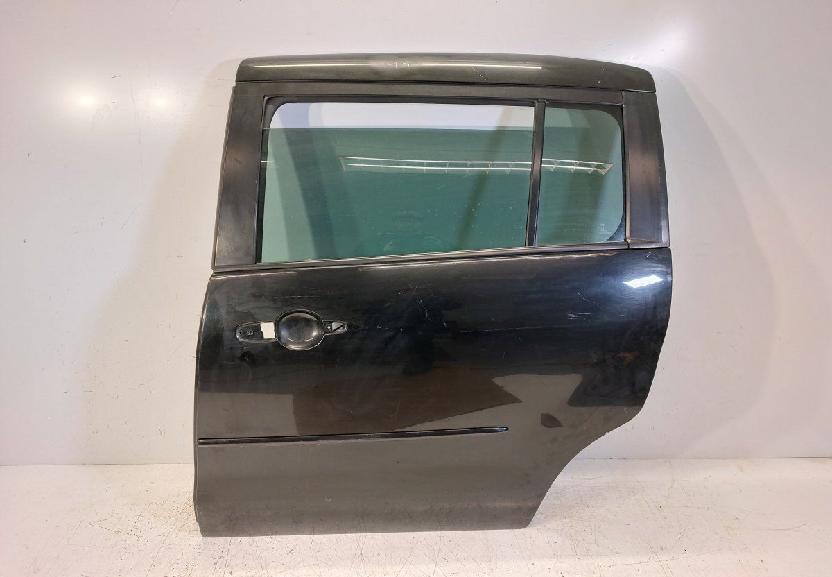 C23573973 Sliding door left MAZDA 5 (CR19) (2004-2010)