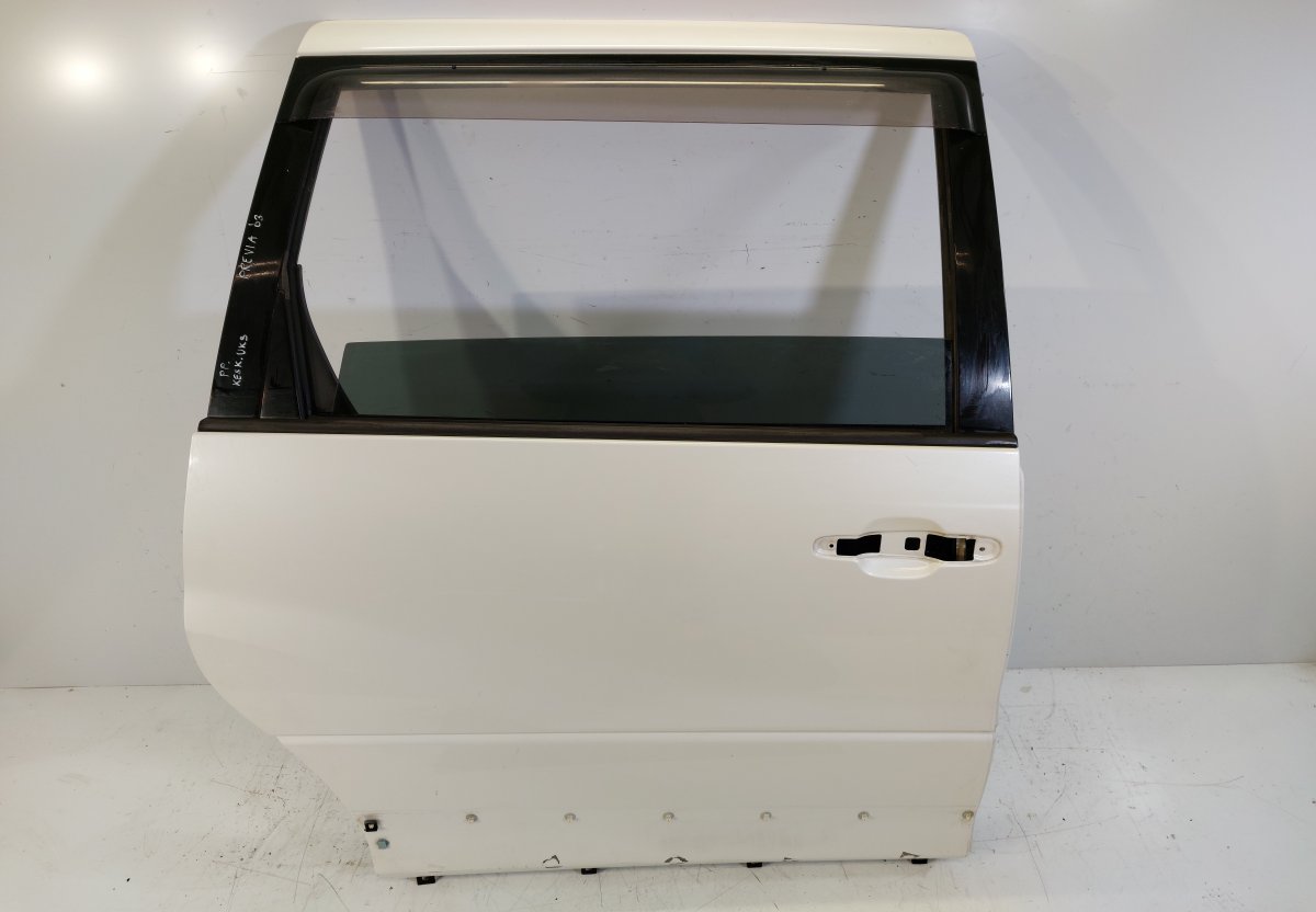 Toyota Previa Sliding door right Sliding door right TOYOTA PREVIA II (2000-2006)...