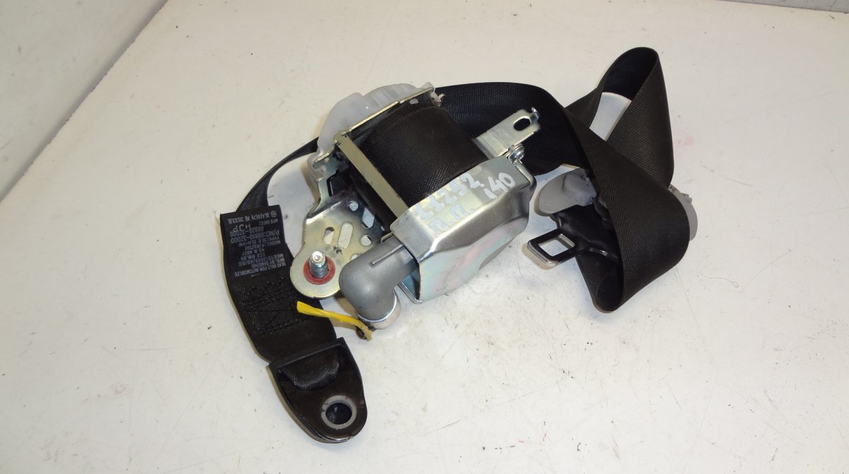 Hyundai i40 Seat Belt Front Right 888203Z000RY Seat Belt Front Right HYUNDAI i40 ...