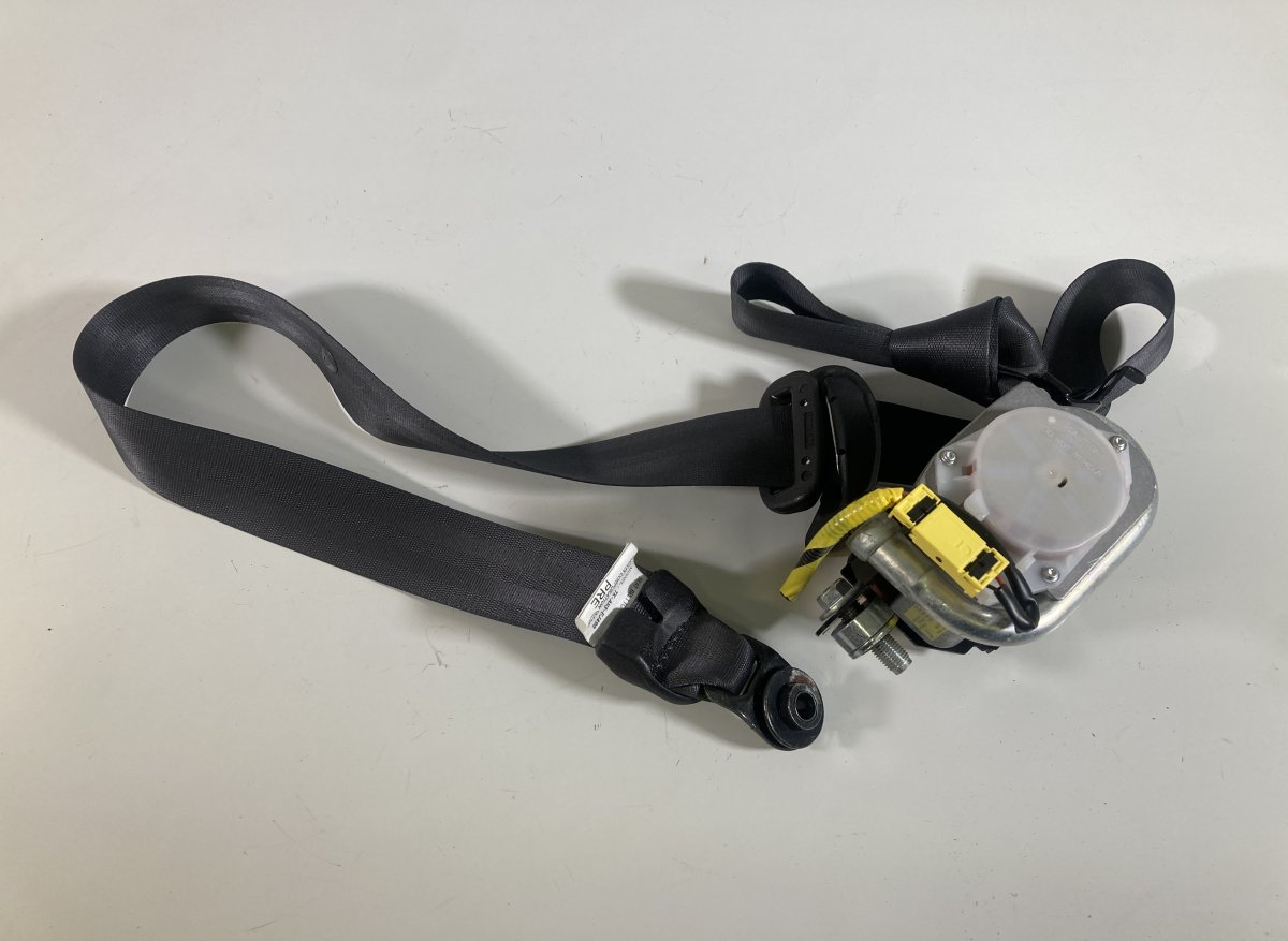 Honda Accord Seat Belt Front Right CA241HR08 TKAH3EJ490 Seat Belt Front Right HOND...