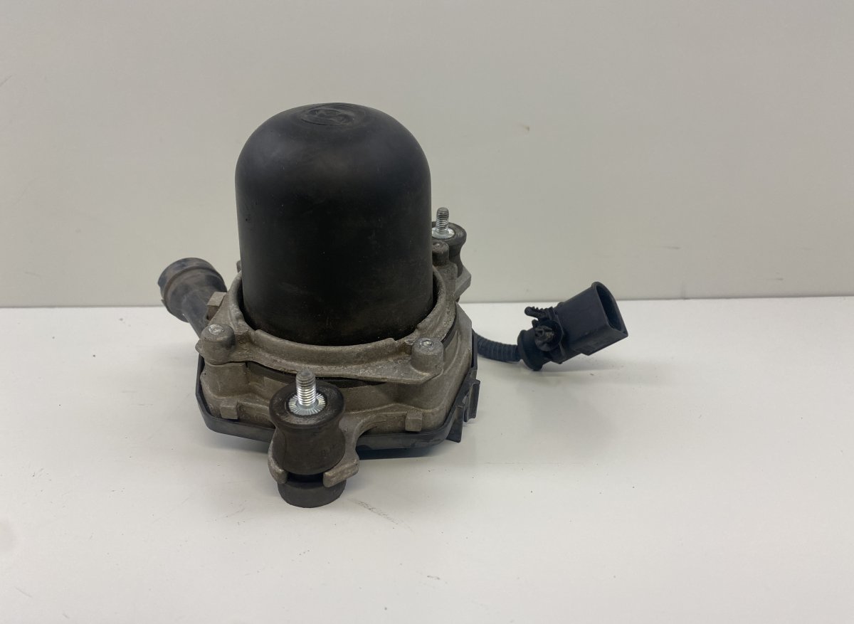 Audi A6 (C7) Ilmapumppu 07K959253B Secondary Air pump AUDI A6 / A6 ALLR...