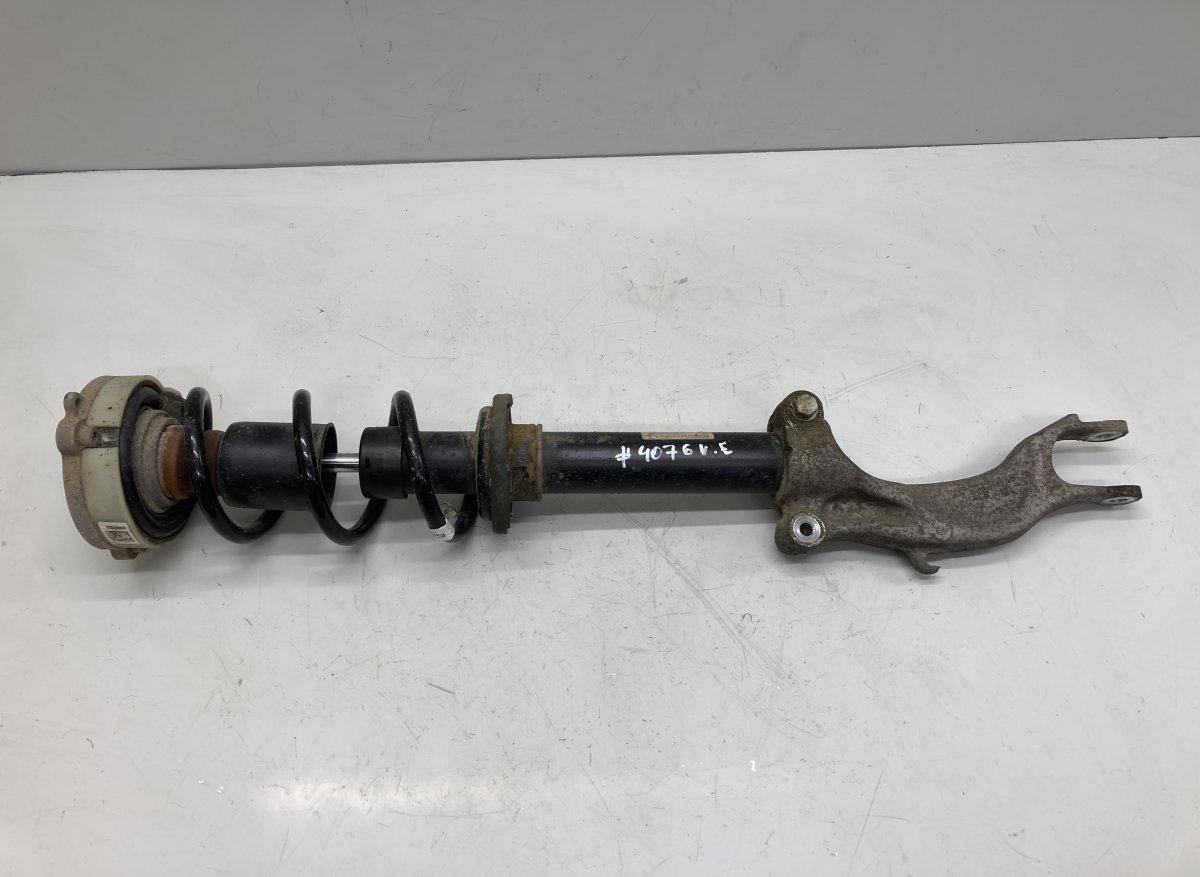 Audi A4 (B9) Shock Absorber Front Left 8W0413031BA 8W0413333 8W0411105 Shock Absorber ...