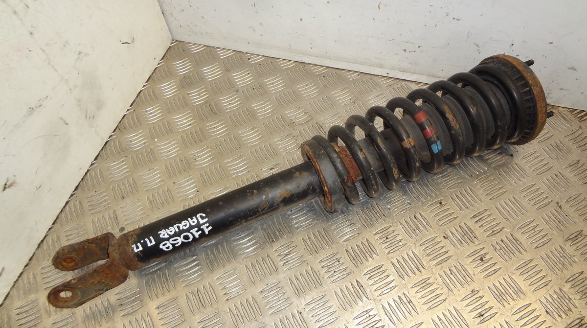 Jaguar XF Shock Absorber Front Right 8X2318045BB Shock Absorber Front Right JAGUAR X...