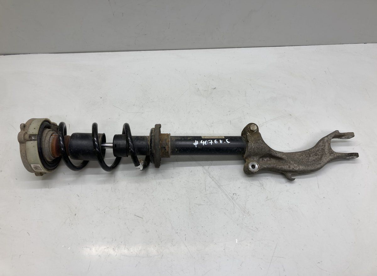 8W0413031BA 8W0413333 8W0411105 Shock Absorber Front Left AUDI A4 (8W, B9) (2015-)