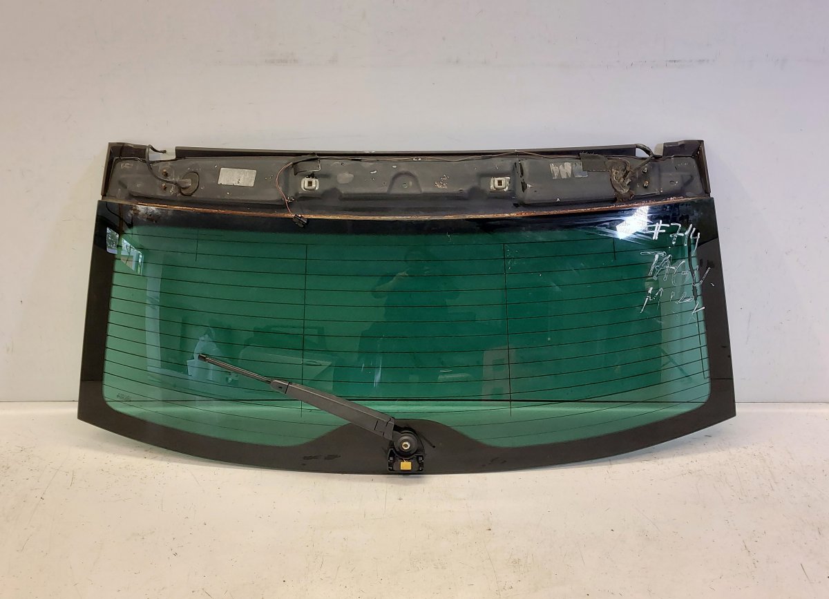 Volkswagen Touareg Rear Window glass